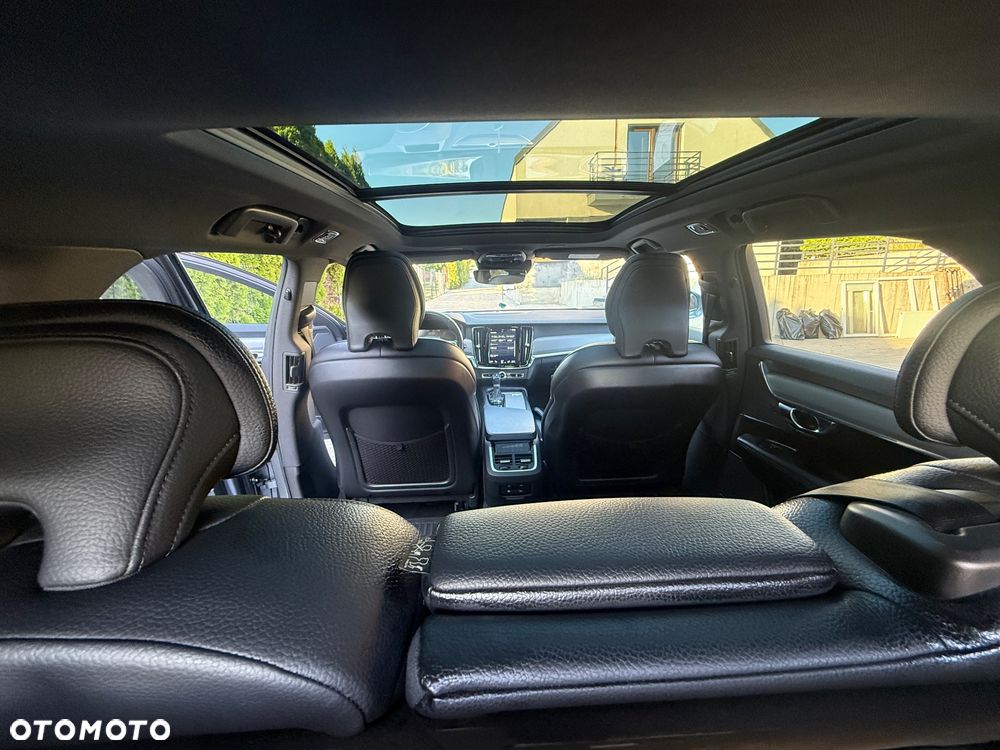 Volvo V90 D5 SCR AWD Momentum Pro - 9