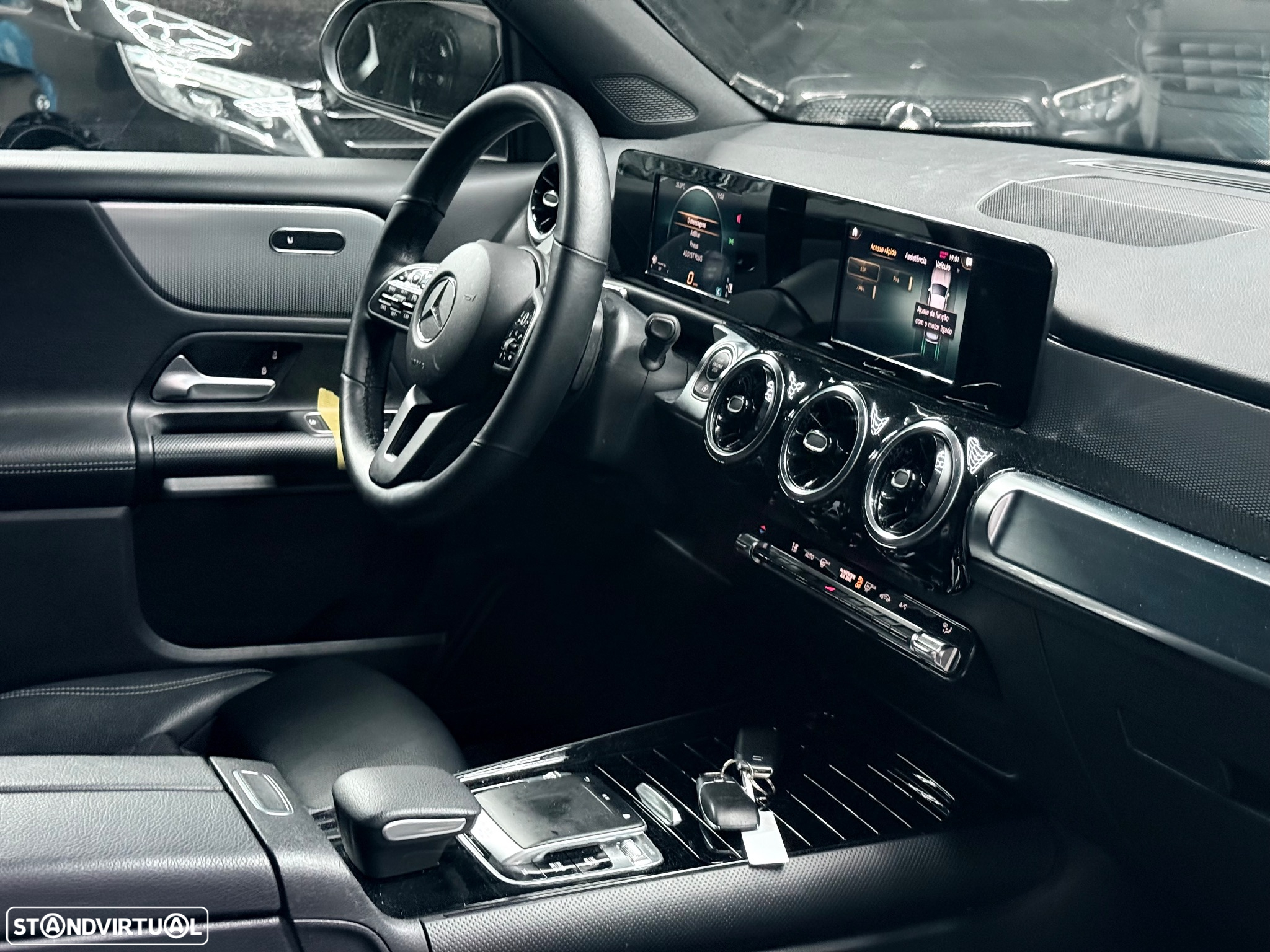 Mercedes-Benz GLB 200 d 4Matic 8G-DCT EDITION 2022 - 14