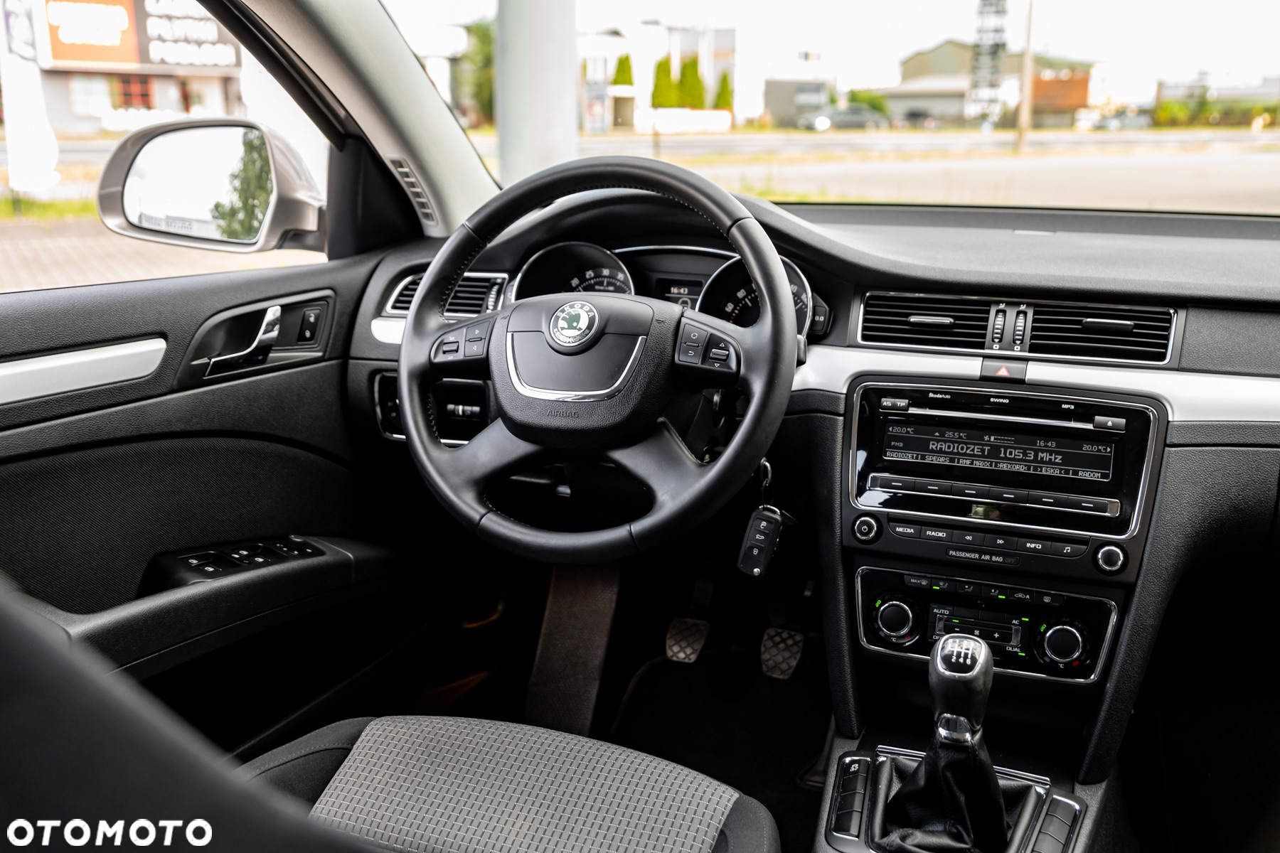 Skoda Superb 2.0 TDI Comfort - 29