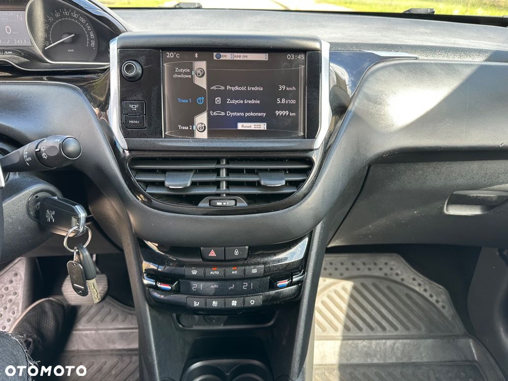 Peugeot 208 e-HDi FAP 92 EGS6 Stop&Start Allure - 14