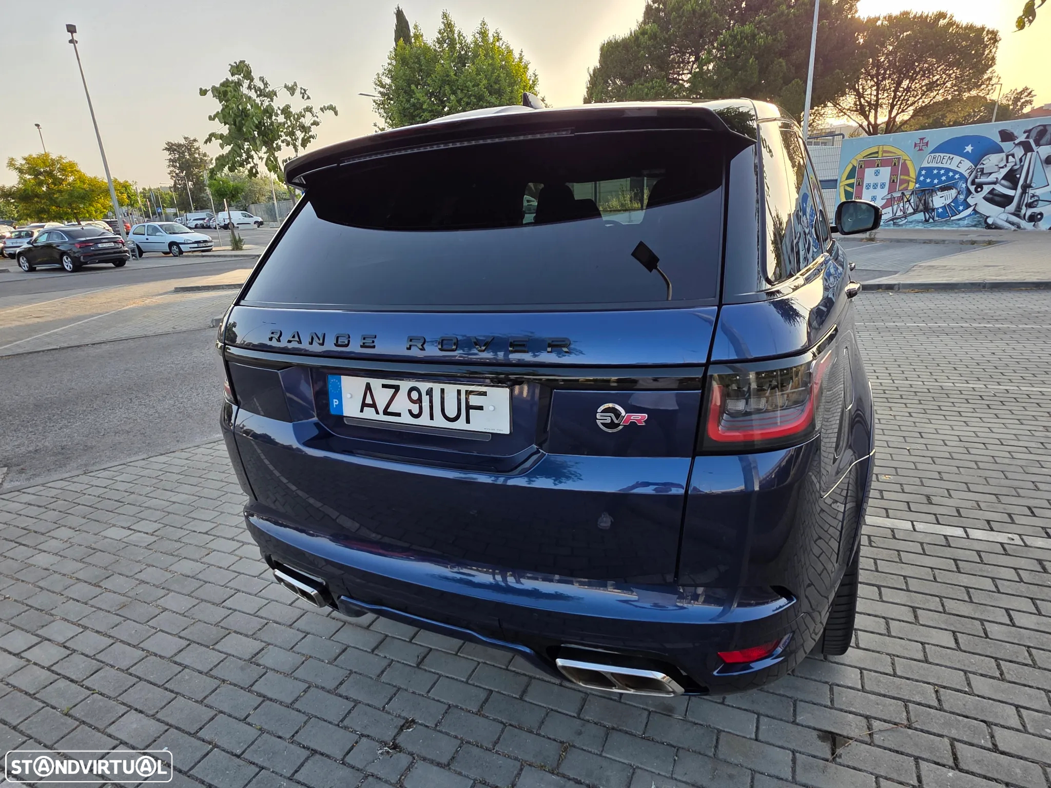 Land Rover Range Rover Sport 5.0 V8 S/C SVR Carbon Edition - 8