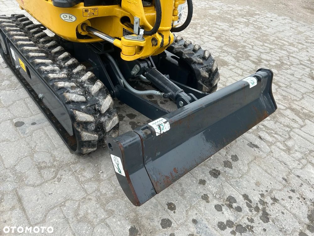 Komatsu PC09-1 - 9