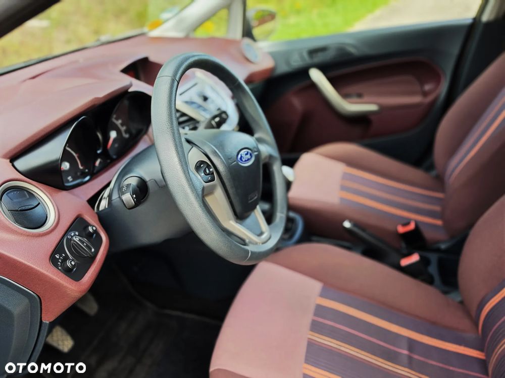 Ford Fiesta 1.25 Ambiente - 18