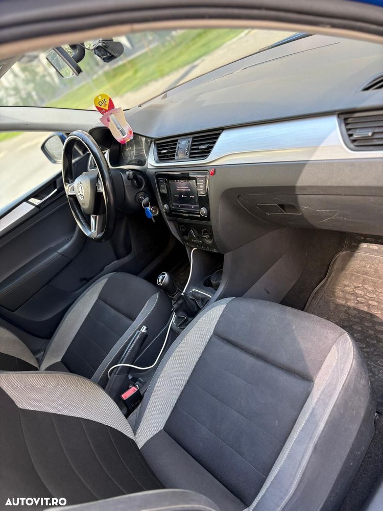 Skoda RAPID - 7