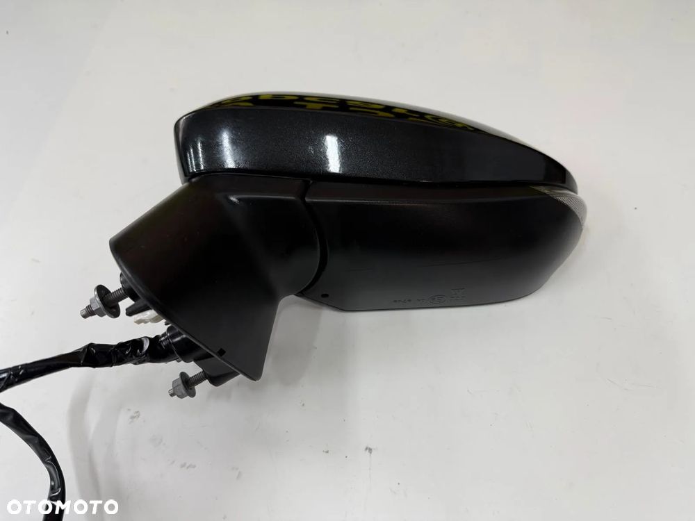 TOYOTA COROLLA XII E21 19-24 LUSTERKO LEWE 8 PIN SKŁADANE KOLOR 209 - 3