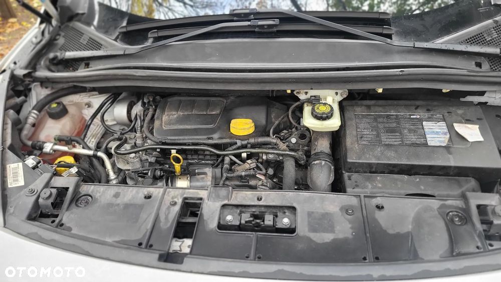 Renault Scenic dCi 160 Bose Edition - 9