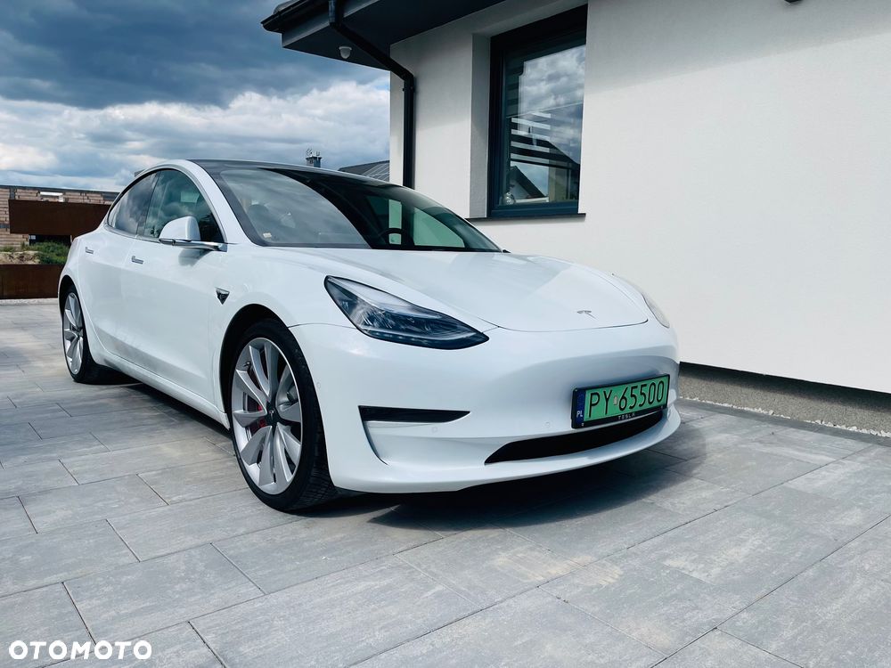 Tesla Model 3 Langstreckenbatterie Allradantrieb Dual Motor Performance - 4