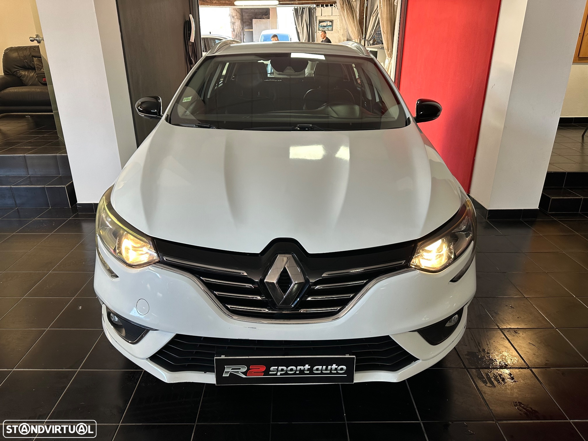 Renault Mégane Sport Tourer ENERGY dCi 110 EDC INTENS - 2