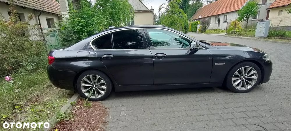 BMW Seria 5 520d xDrive Luxury Line - 9