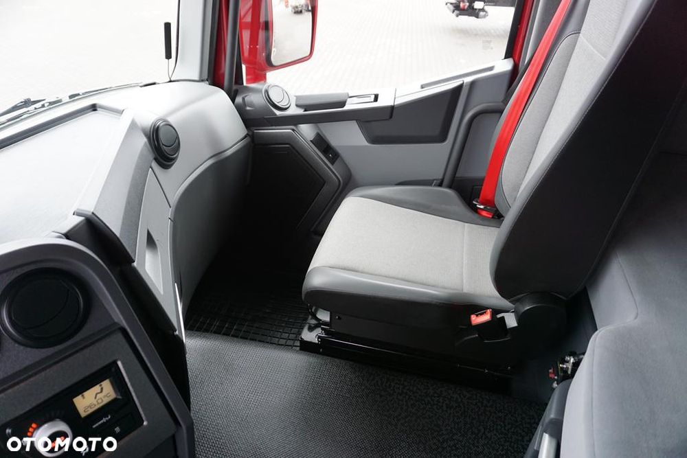 Renault T 380 / ACC / E 6 / FIRANKA + WINDA / 20 PALET / DŁ. 8,2 M / OŚ SKRĘTNA - 40