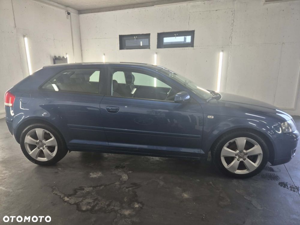 Audi A3 3-drzwiowe 1.6 Attraction - 2