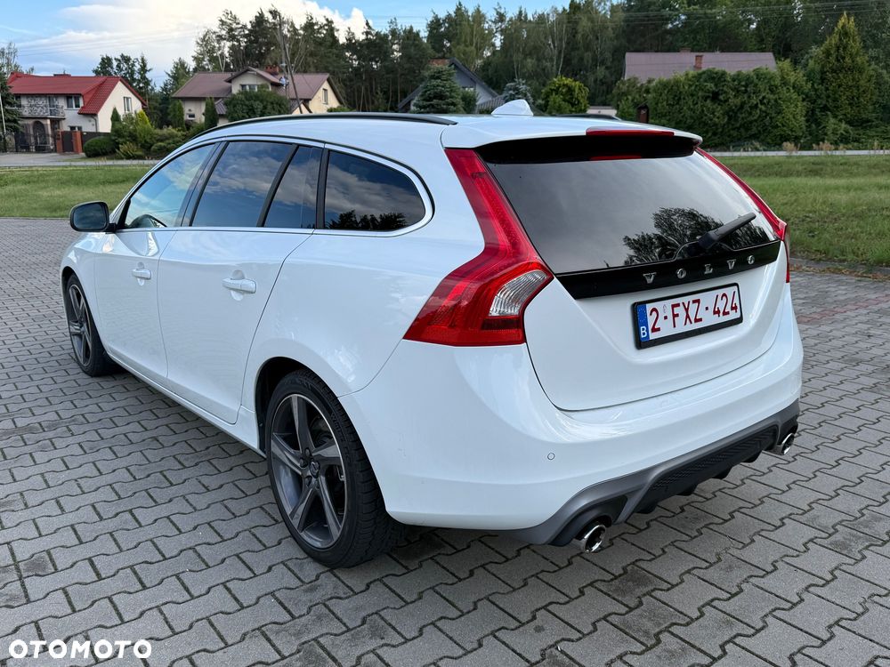 Volvo V60 D4 Drive-E R-Design Summum - 16