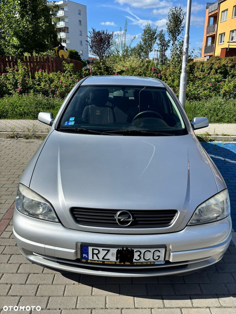 Opel Astra - 3