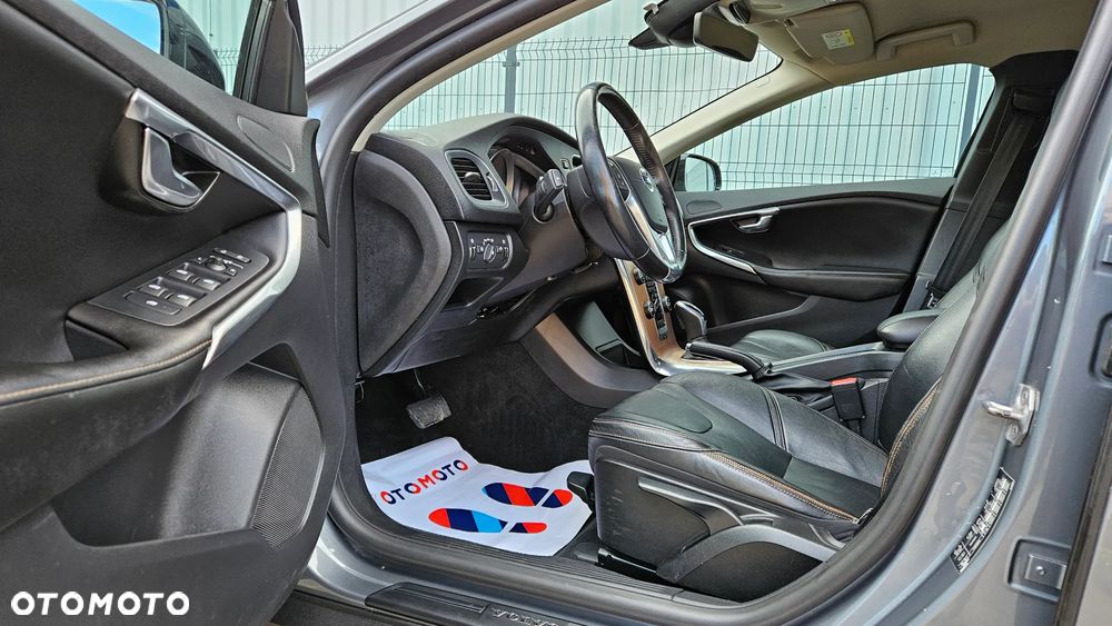 Volvo V40 Cross Country D3 Geartronic Summum - 17