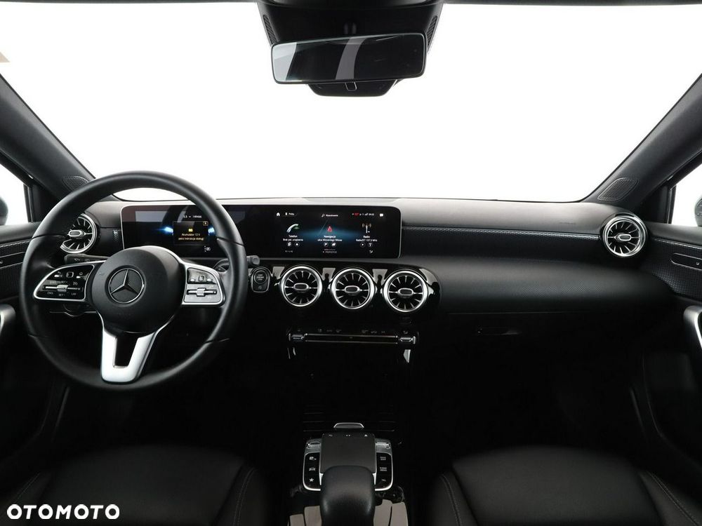 Mercedes-Benz Klasa A 200 7G-DCT - 16