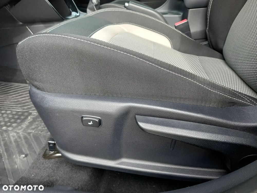 Kia Ceed 1.6 GDI Platinum Edition - 31