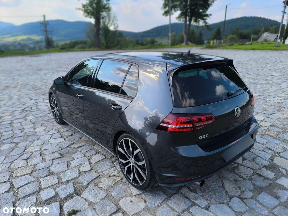 Volkswagen Golf - 7