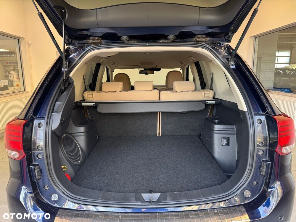 Mitsubishi Outlander - 22