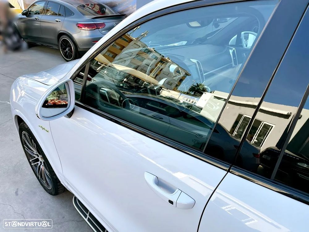 Porsche Cayenne S E-Hybrid - 56