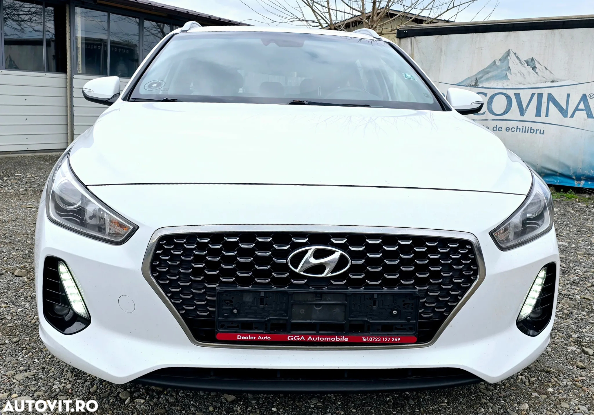 Hyundai i30 blue Kombi 1.6 CRDi Style - 9