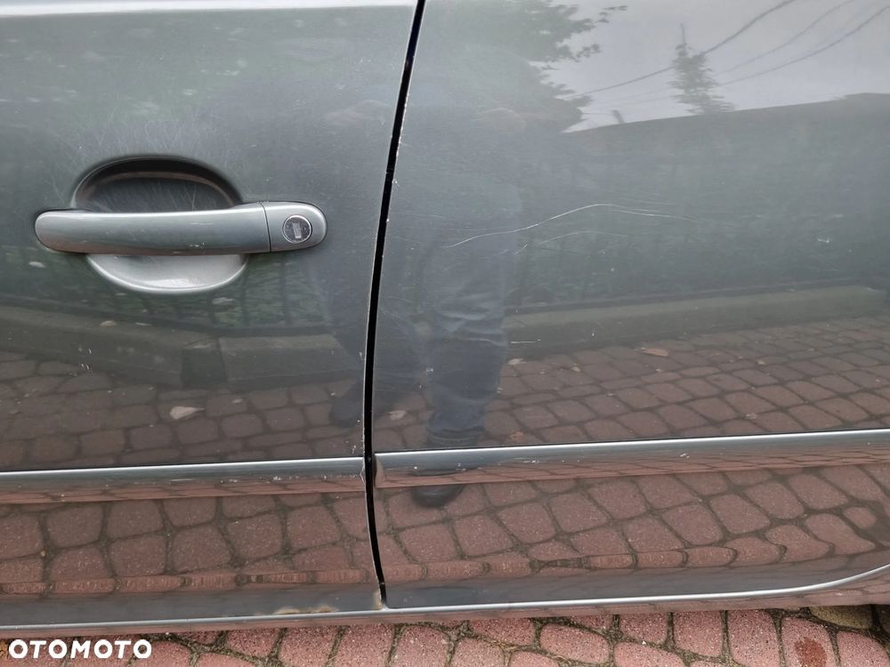 Volkswagen Golf - 6