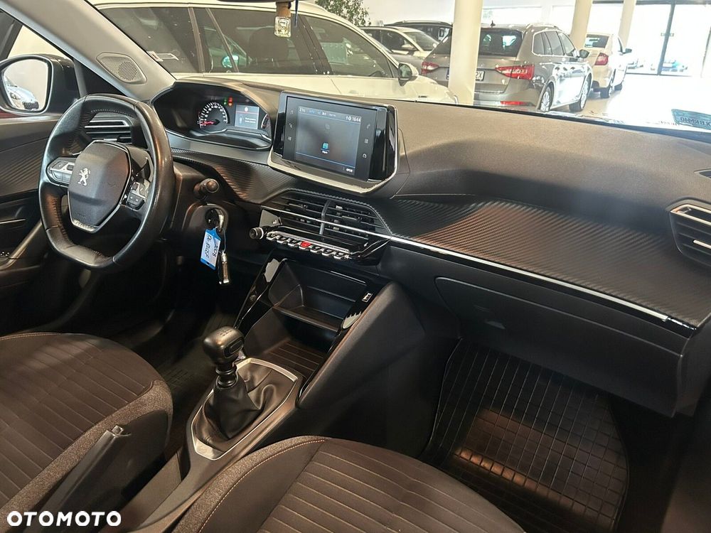 Peugeot 2008 - 13