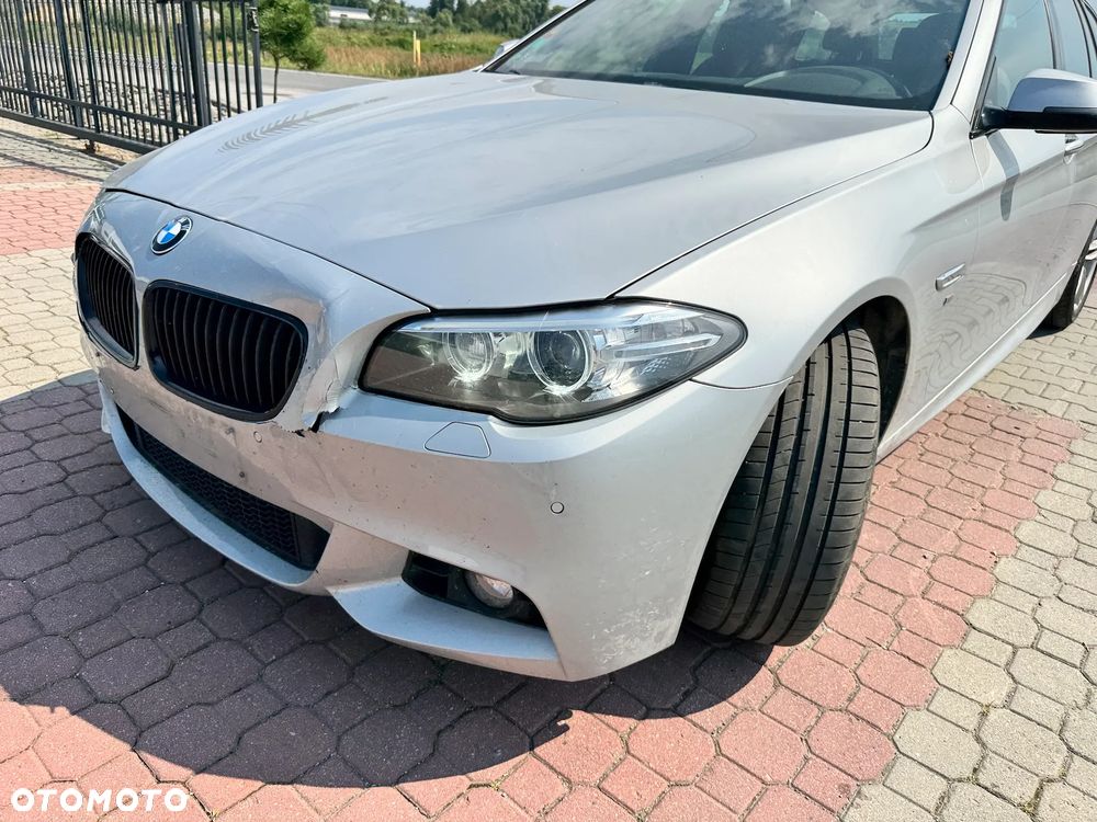BMW Seria 5 530d xDrive - 14