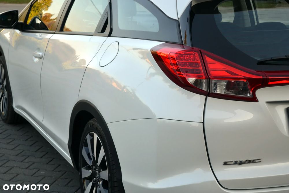 Honda Civic 1.8 i-VTEC Comfort - 11