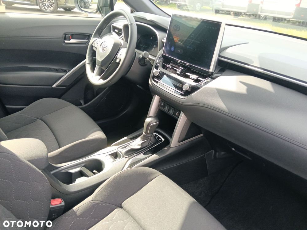 Toyota Corolla Cross - 11