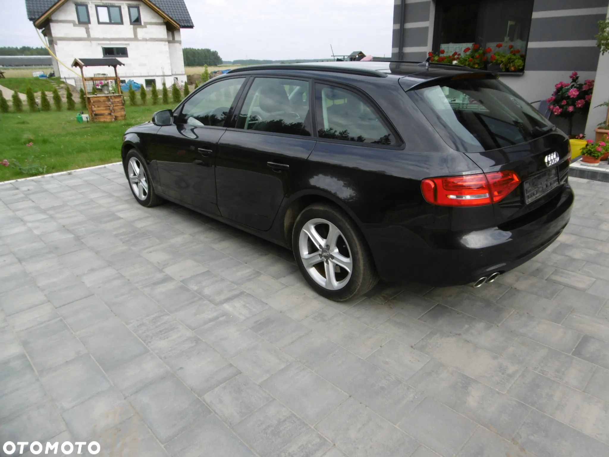 Audi A4 Avant 2.0 TDI DPF multitronic Ambiente - 4