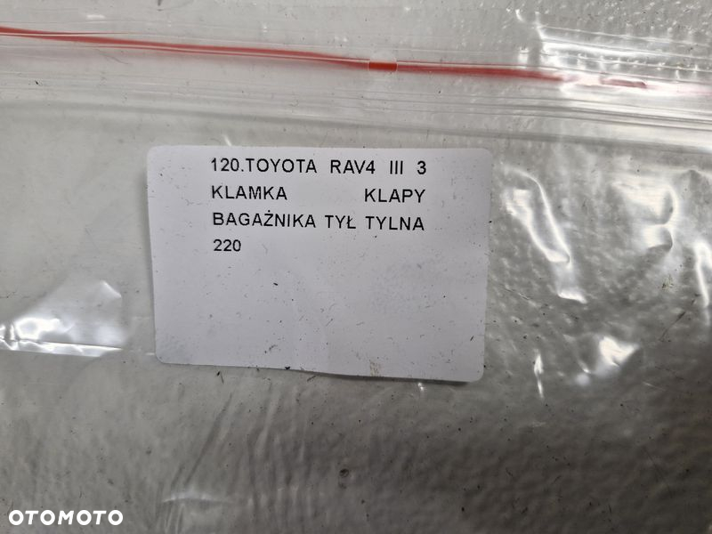 TOYOTA RAV4 III 3 KLAMKA KLAPY BAGAŻNIKA TYŁ TYLNA - 10