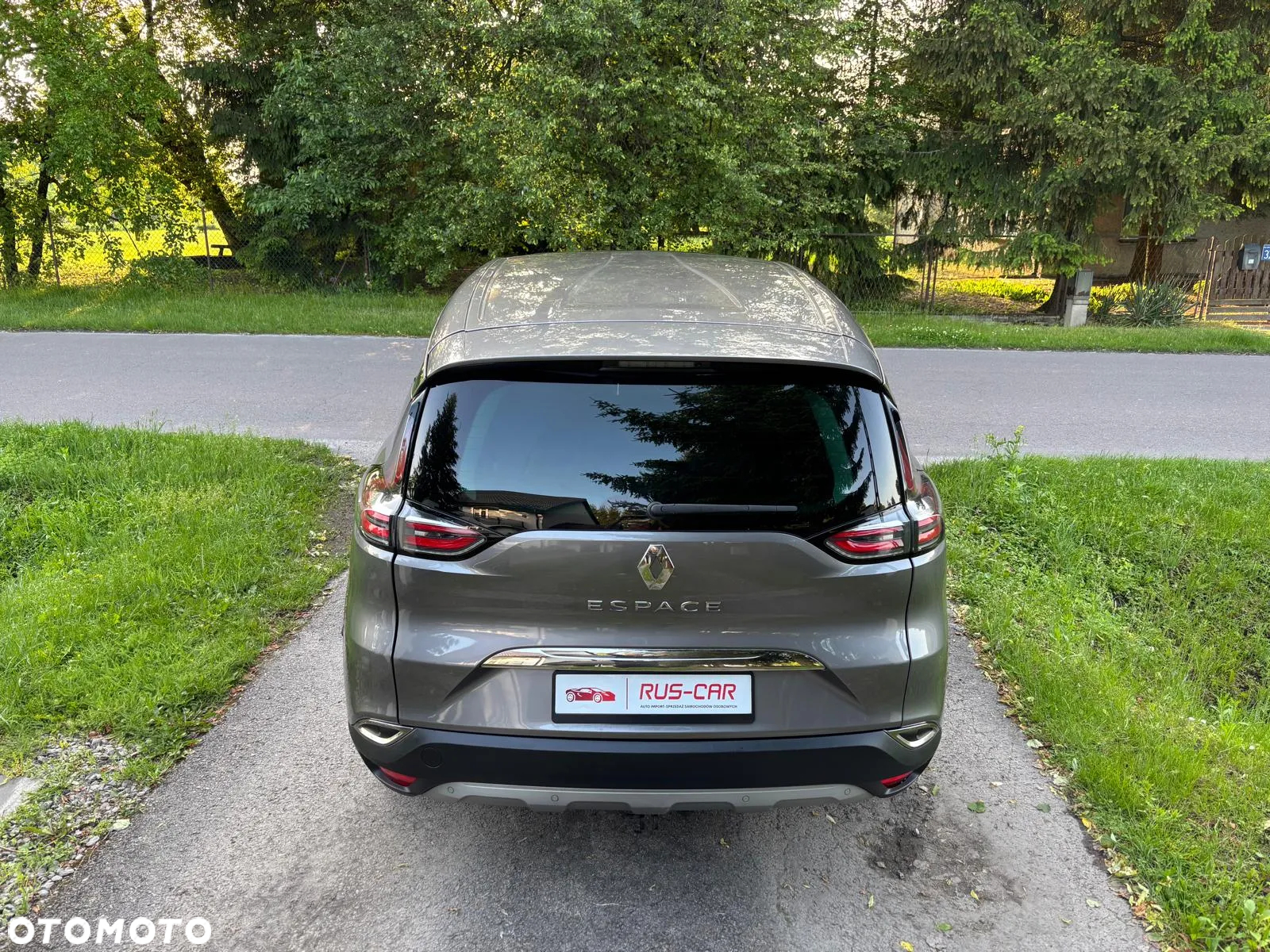 Renault Espace 1.6 dCi Energy Initiale Paris EDC 7os - 10