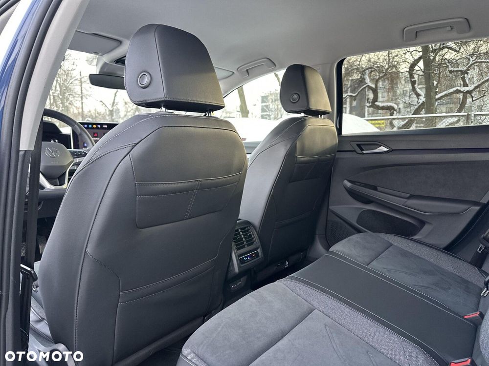 Volkswagen Golf - 30