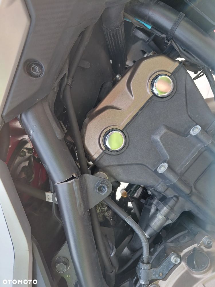 Honda CB - 15