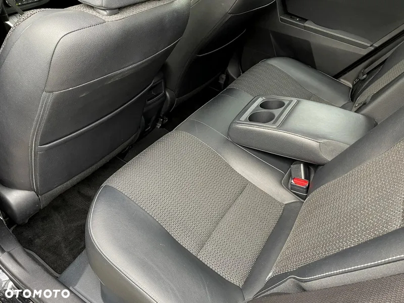 Toyota Auris - 32