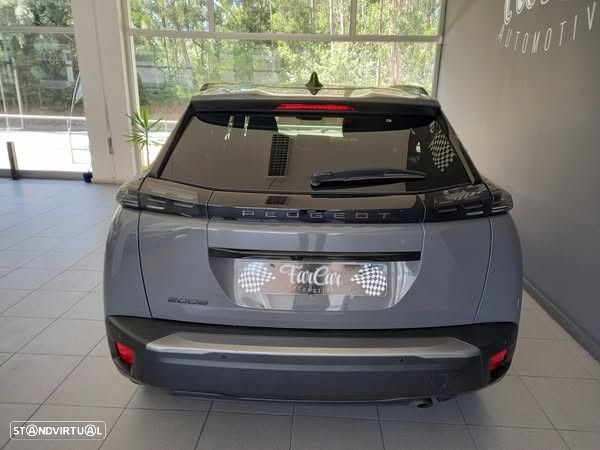 Peugeot 2008 1.2 PureTech Allure - 4