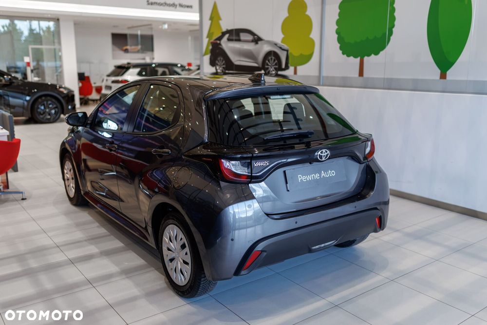 Toyota Yaris - 12
