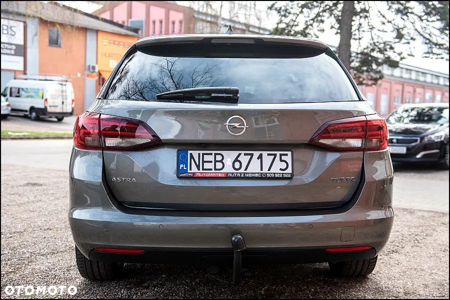 Opel Astra - 8