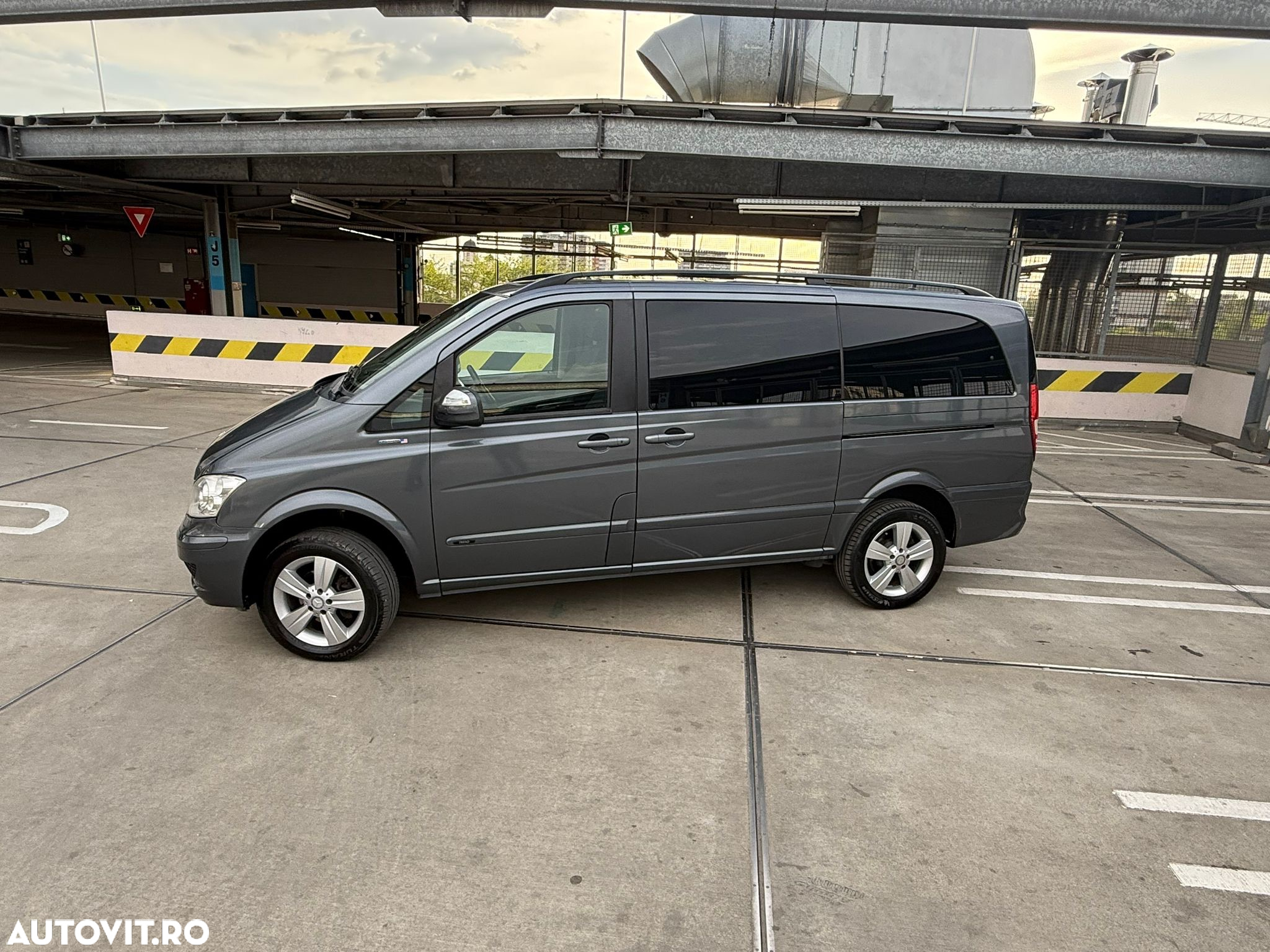 Mercedes-Benz Viano 2.2 CDI DPF lang 4Matic Automatik Trend Edition - 2