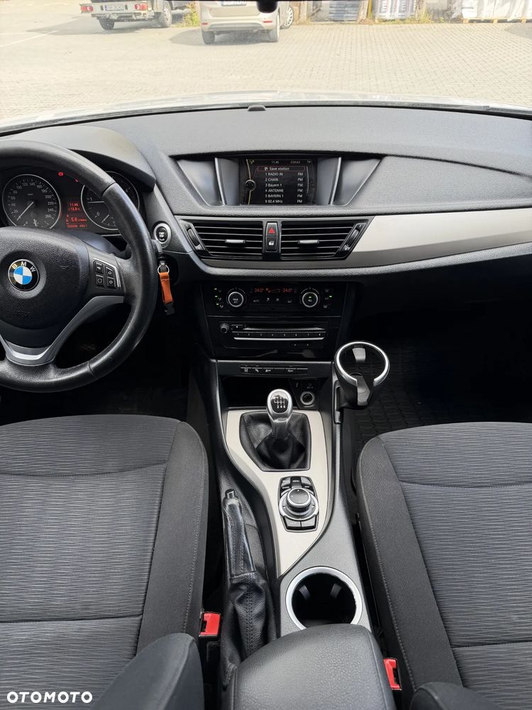 BMW X1 sDrive18d - 11