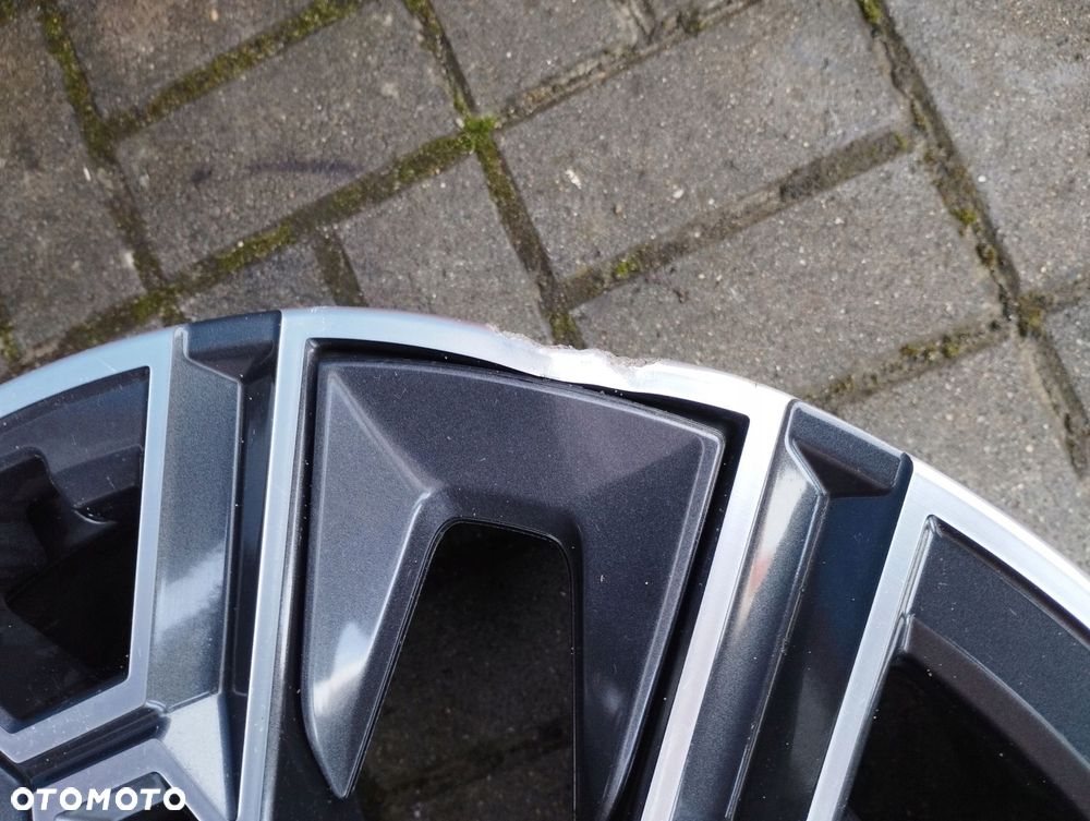 felga 8,5j 20 et28 bmw 5 i5 g60 m-pakiet 5a324e8 - 4