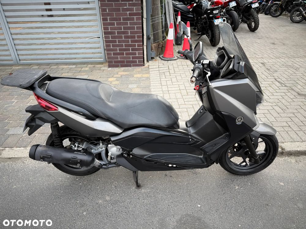 Yamaha X-max - 4