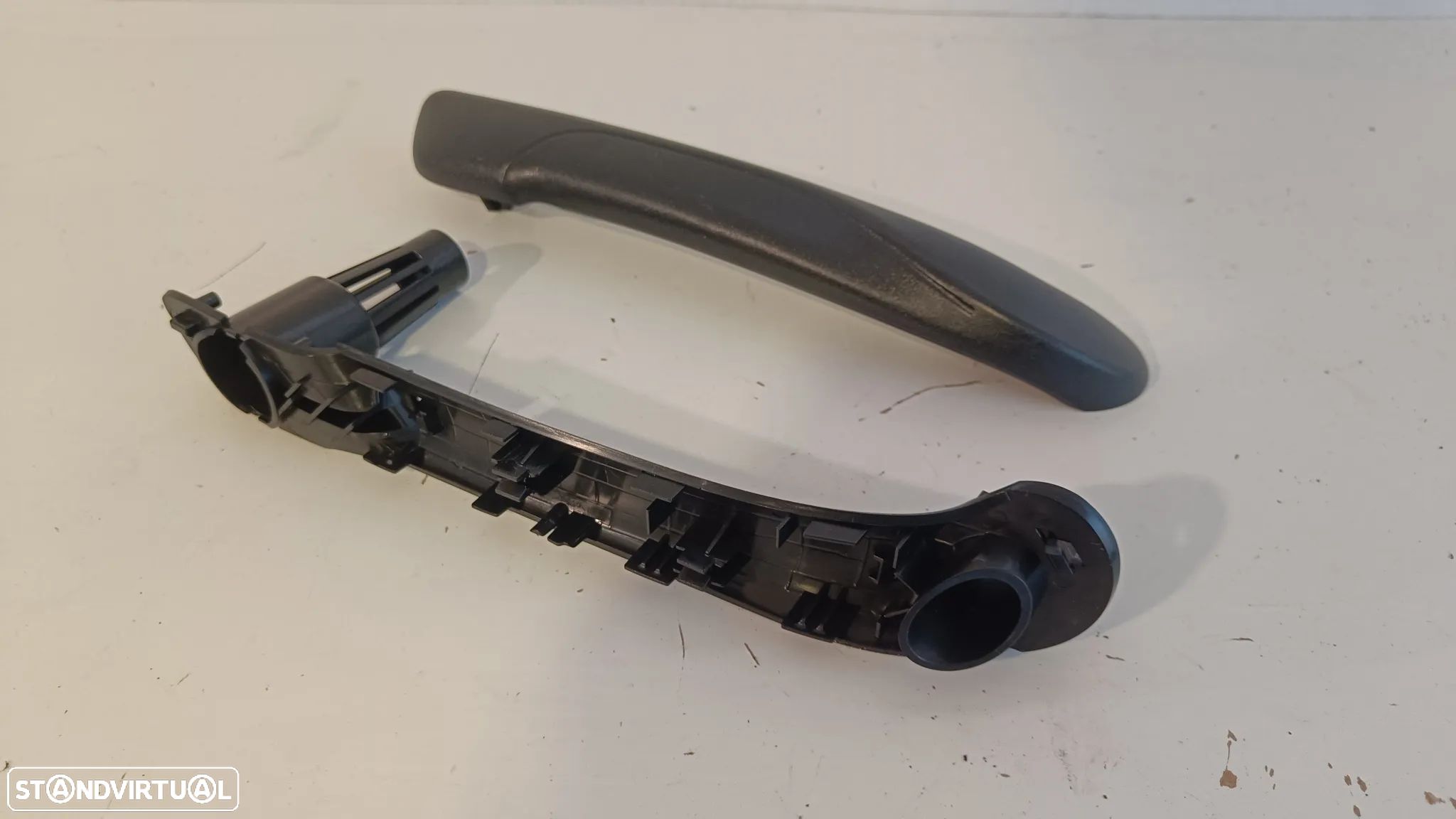 Puxador punho interior esquerdo / direito Renault Kangoo 2013 a 2021( novo) - 1