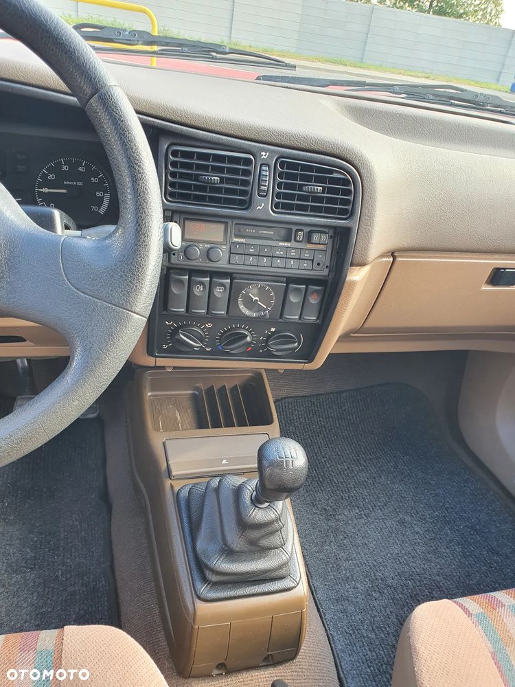 Renault 19 - 13