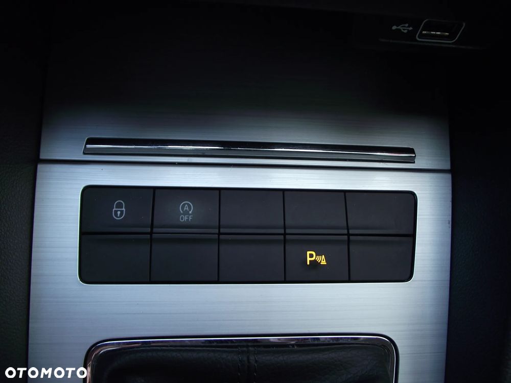 Skoda Octavia 1.5 TSI ACT Ambition - 32