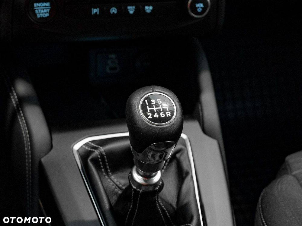 Ford Focus 1.0 EcoBoost Titanium X - 19