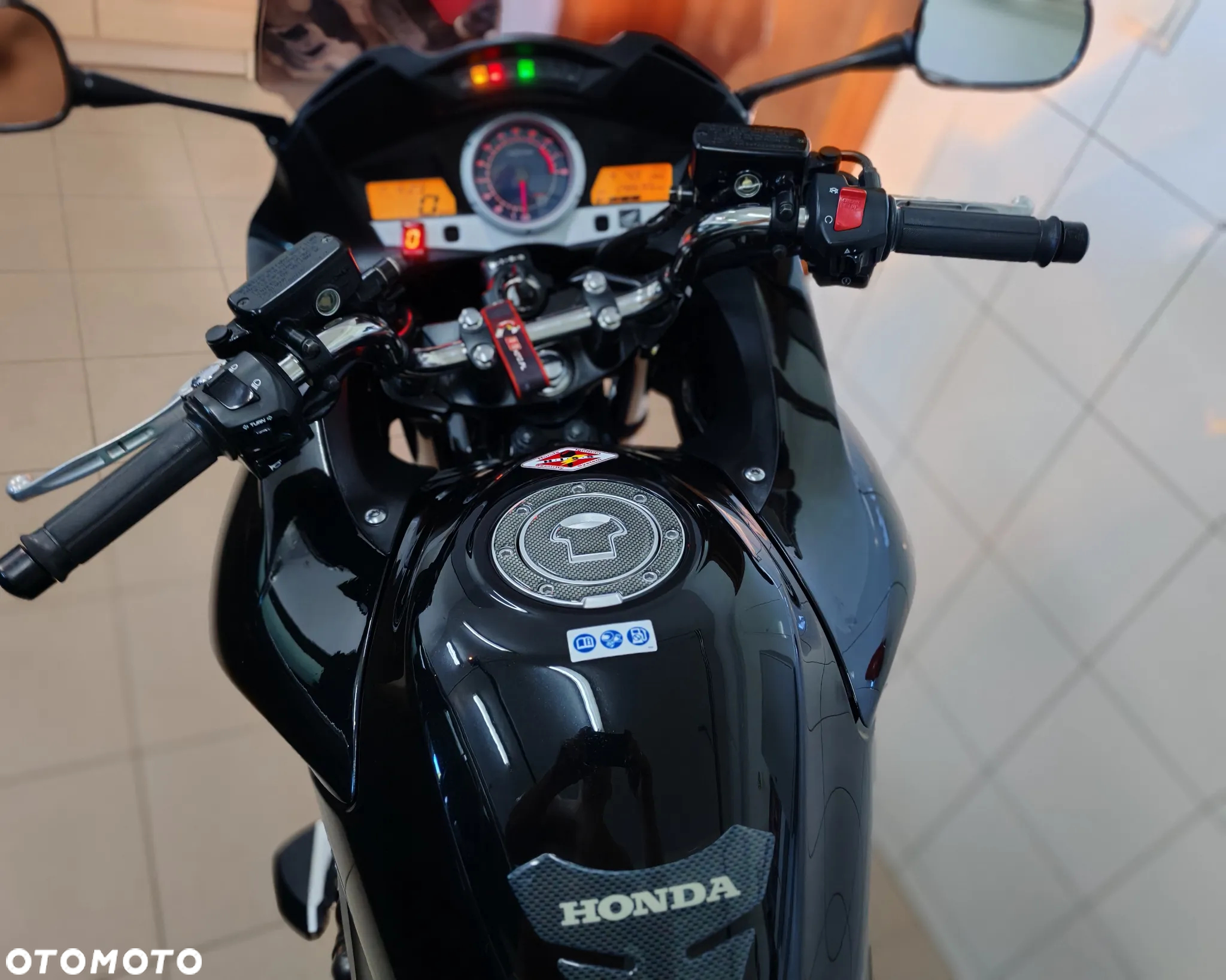 Honda CBF - 38