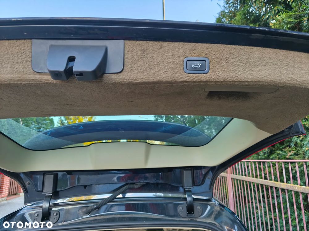 Volvo V70 3.2 Summum - 32