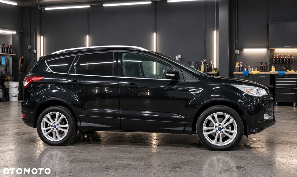 Ford Kuga - 4