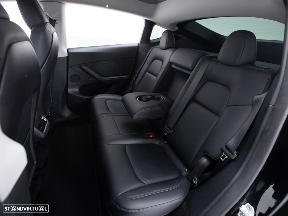 Tesla Model Y Performance Dual Motor AWD - 12